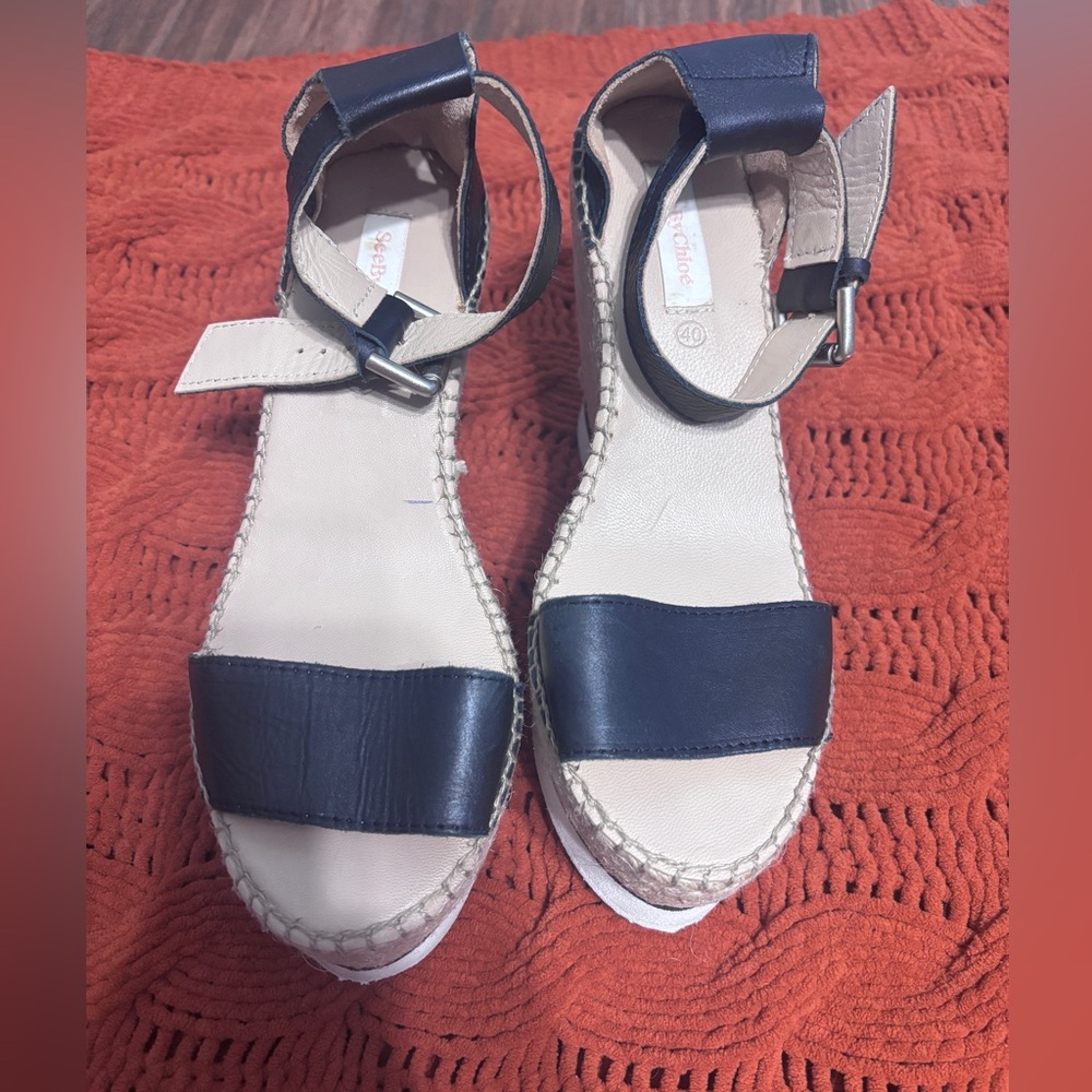 Chloe Wedges - Picture 2 of 4